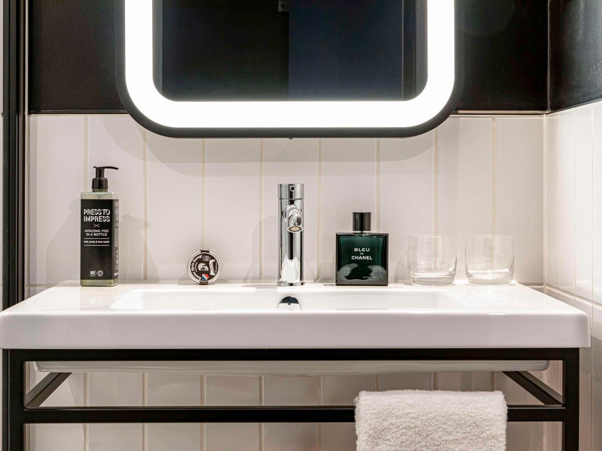 Ibis Styles Paris Вильжюиф Экстерьер фото