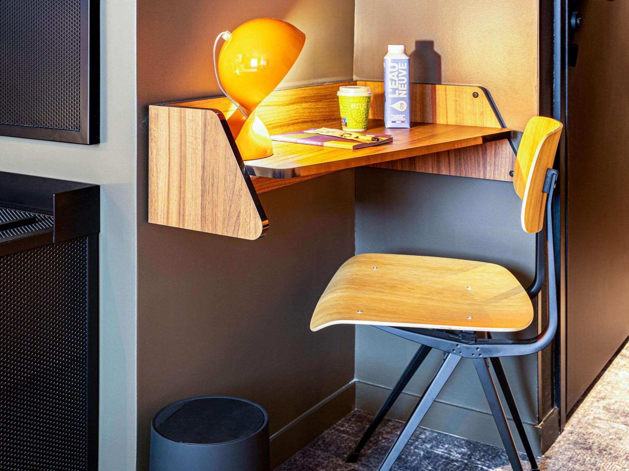 Ibis Styles Paris Вильжюиф Экстерьер фото